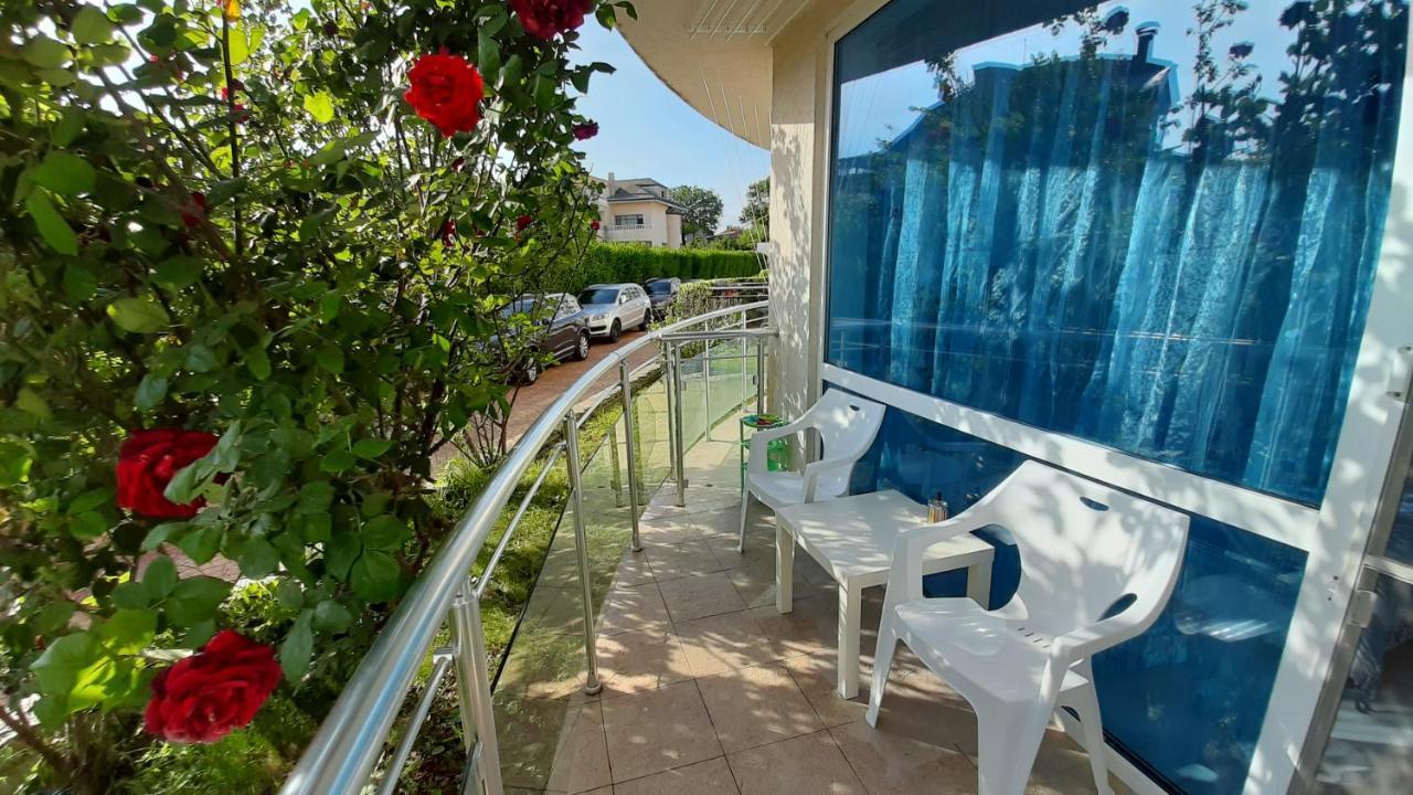 Апартамент Декор Burgas Luaran gambar
